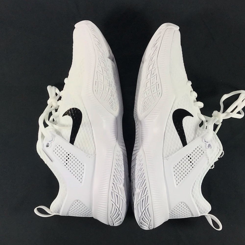 Nike Zoom Hyperace Volleyball Shoes NWOB - Picture 6 of 8